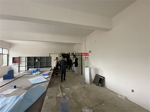 �y����Ӗ(x��n)�W(xu��)У�b���O(sh��)Ӌ�Ŀ|�N���b�