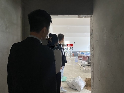 �y����Ӗ(x��n)�W(xu��)У�b���O(sh��)Ӌ�Ŀ|�N���b�