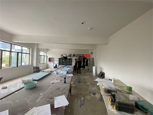 �y����Ӗ(x��n)�W(xu��)У�b���O(sh��)Ӌ�Ŀ|�N���b�