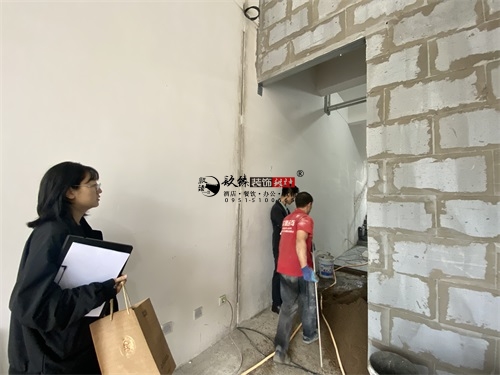 �y����Ӗ(x��n)�W(xu��)У�b���O(sh��)Ӌ�Ŀ|�N���b�