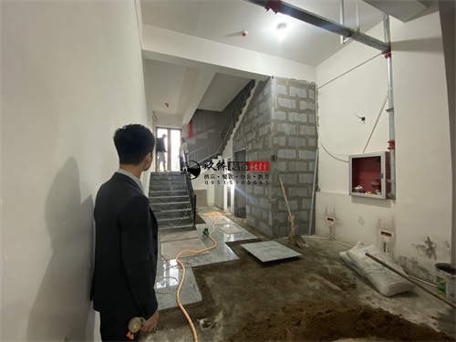 �y����Ӗ(x��n)�W(xu��)У�b���O(sh��)Ӌ�Ŀ|�N���b�